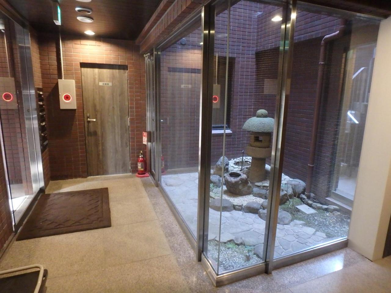 Bed & Breakfast Renga Daikanyama Токио Экстерьер фото